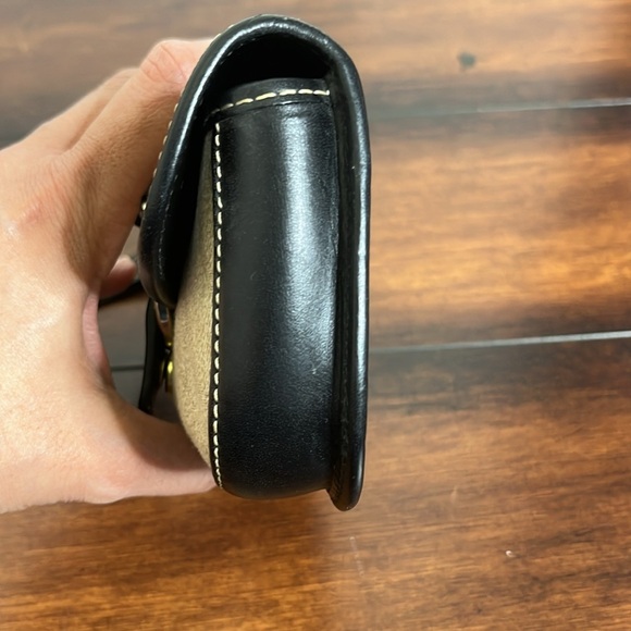 Dooney & Bourke Fabric and Leather Wristlet Clutch Coin Purse Buckle - Picture 4 of 15